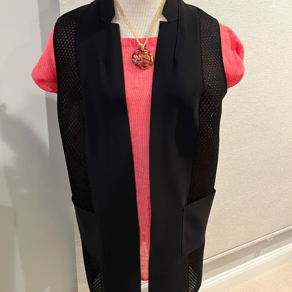Tahari Contemporary Structured Long Vest - Picture 4 of 12